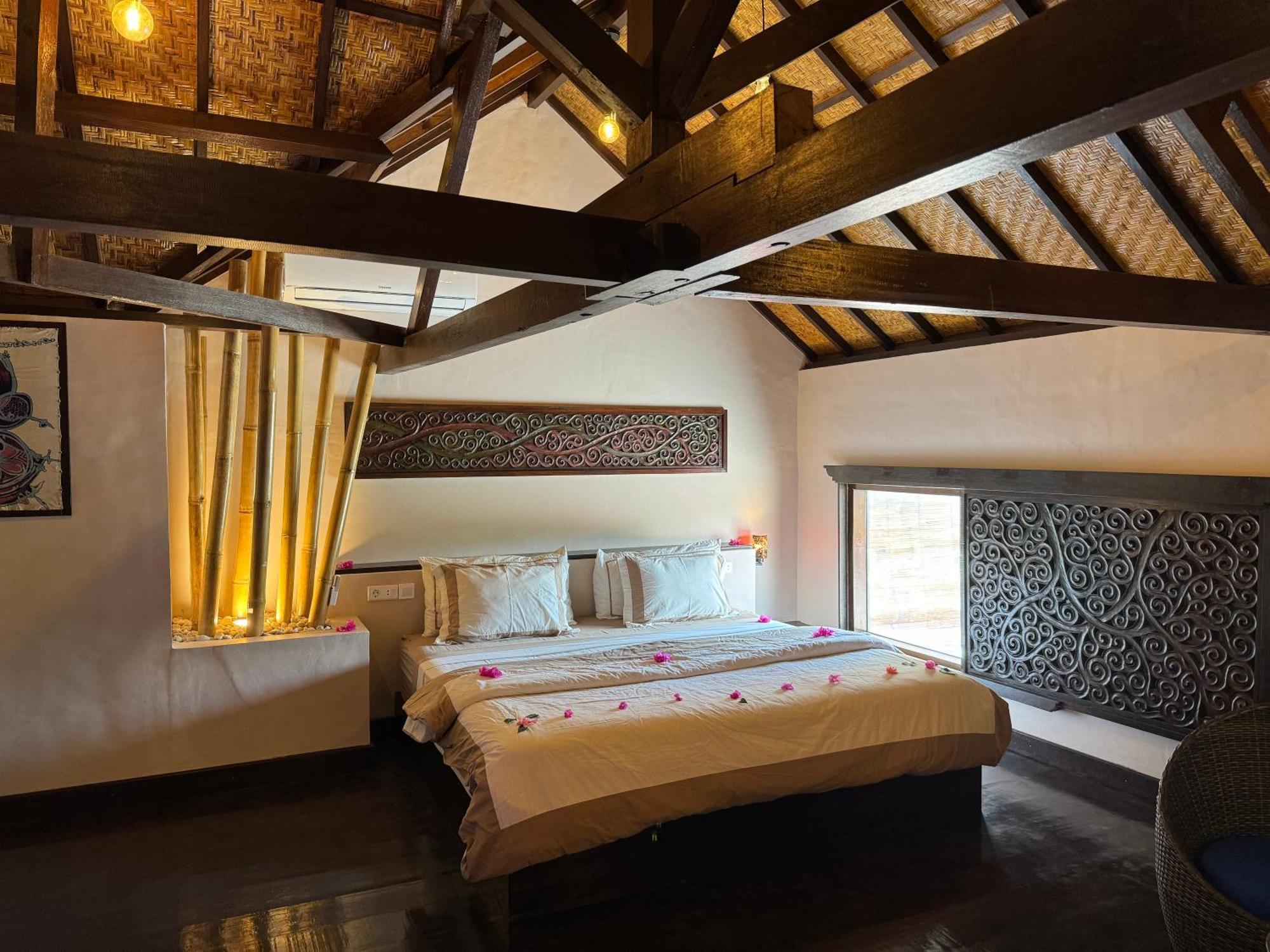 Cantika Villa Gili Trawangan Exterior photo