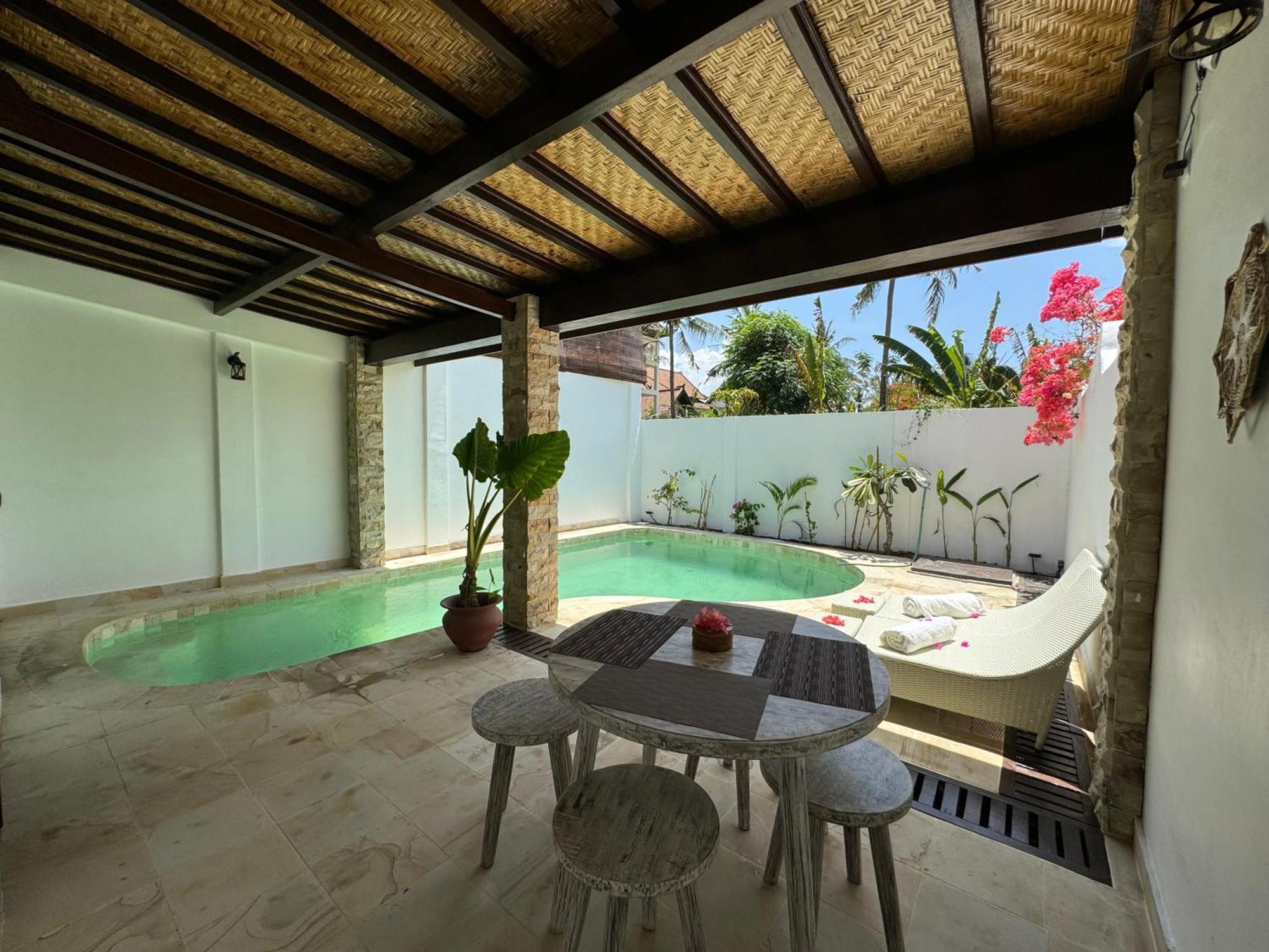 Cantika Villa Gili Trawangan Exterior photo