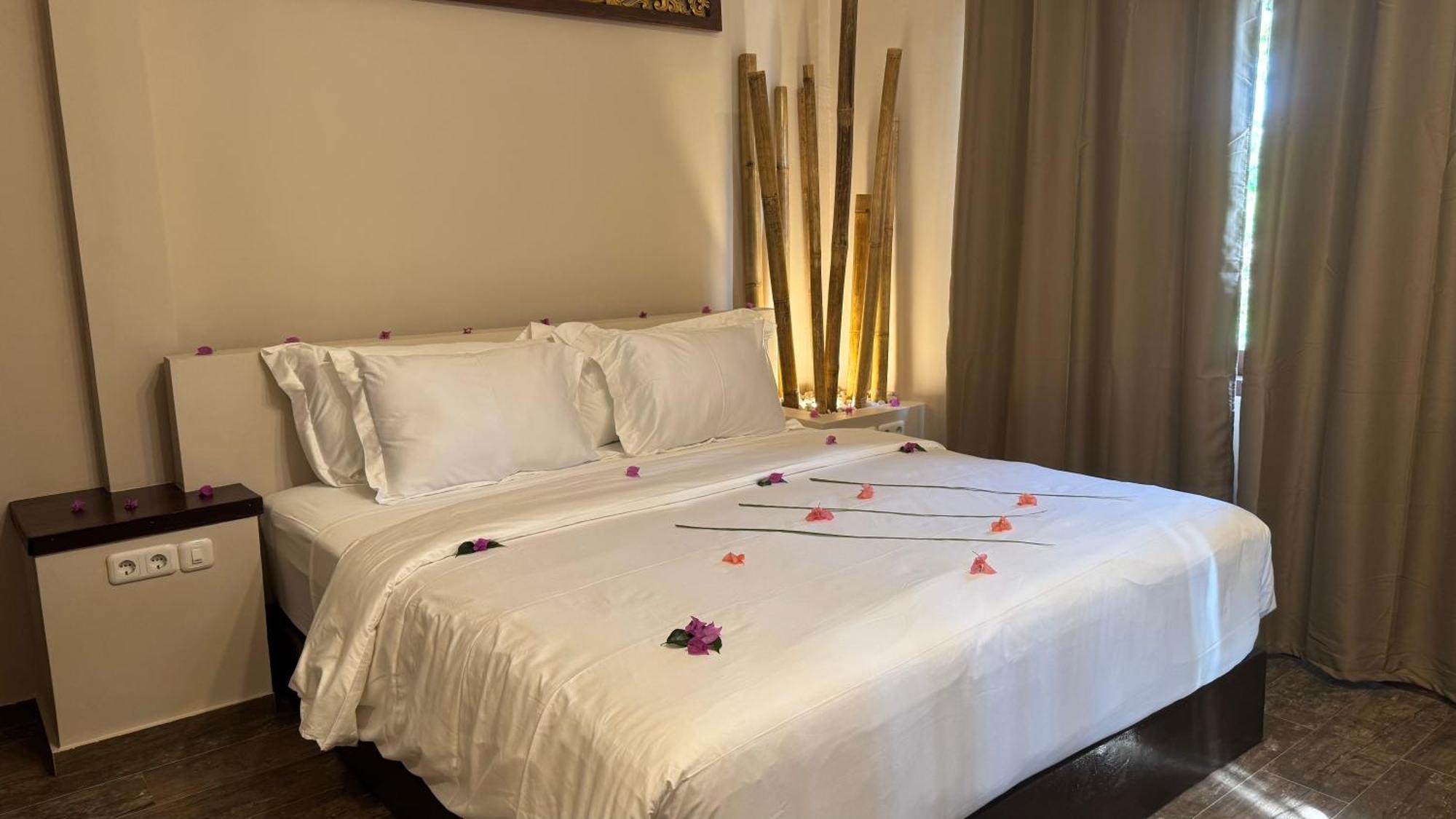 Cantika Villa Gili Trawangan Exterior photo